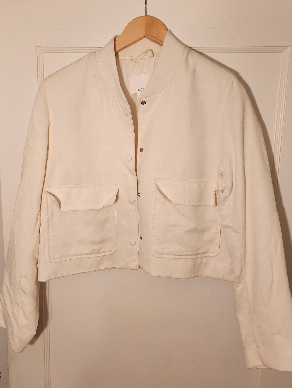 H&M White Cropped Bomber Jacket